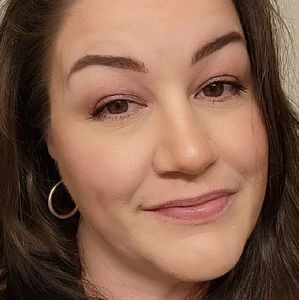 Meet your Posher, Aimee